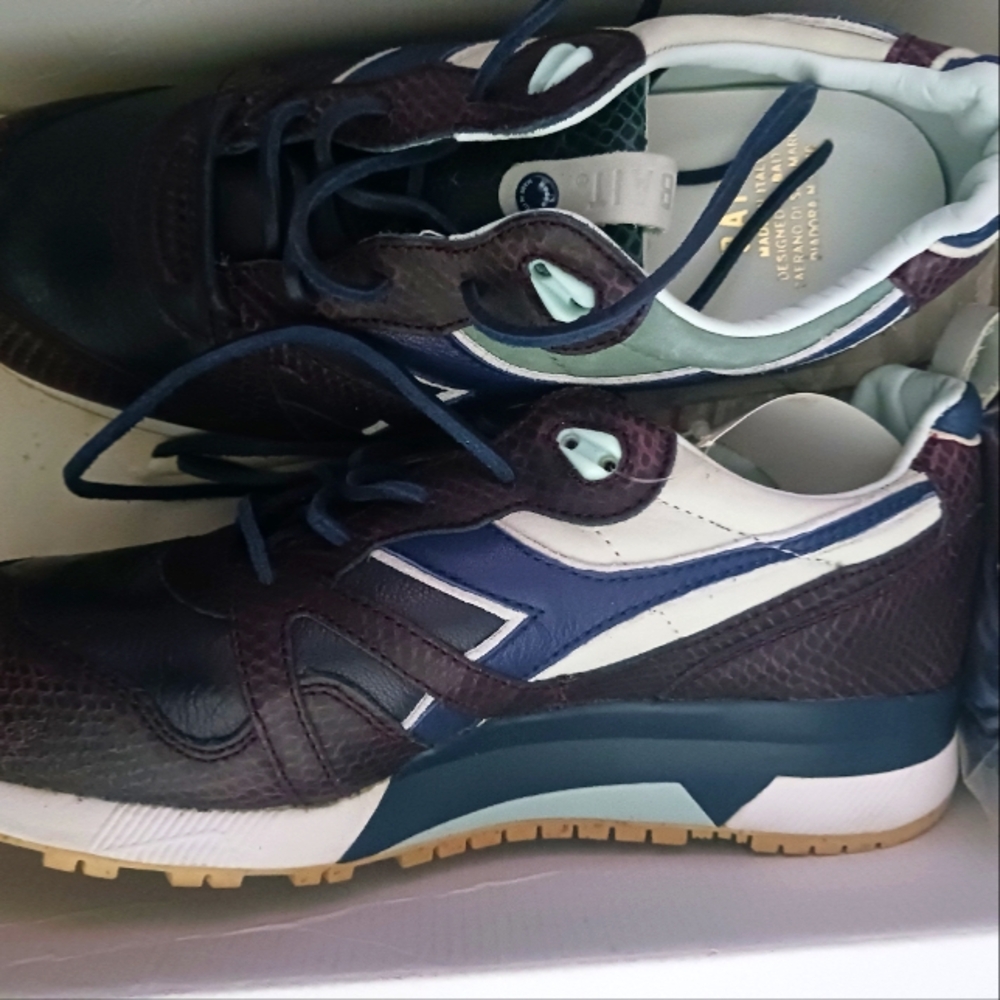 Diadora original athlete shoes 8.5 blue and violent still in box